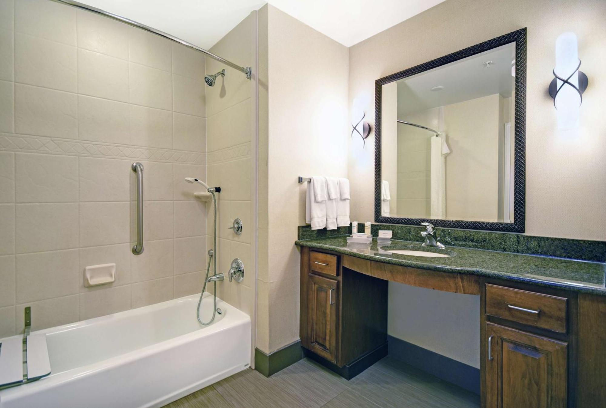 Hotel Homewood By Hilton Denver International Airport